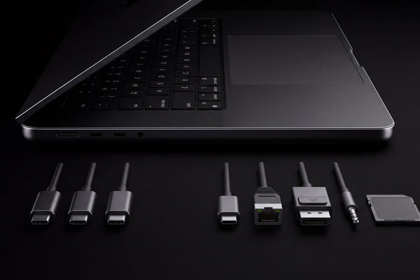 Concentrador Thunderbolt 5 frente a base de conexión: ¿cuál es mejor para tu Mac?